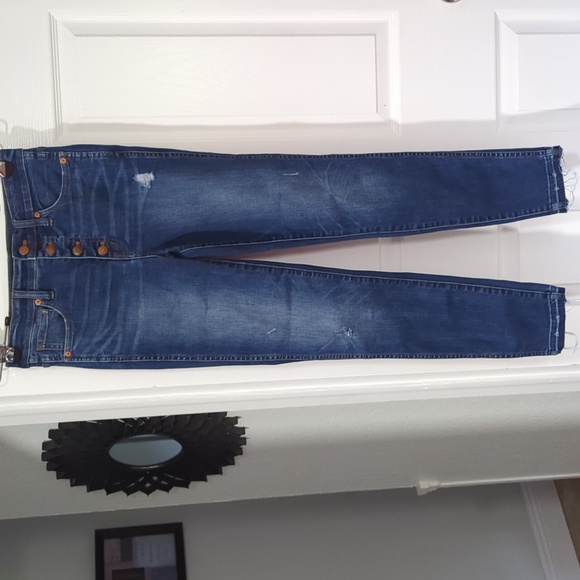 MADEWELL 10" HIGH-RISE BUTTONFLY DISTRESSED RAW HEM SKINNY JEANS (SIZE 27) - Picture 2 of 6